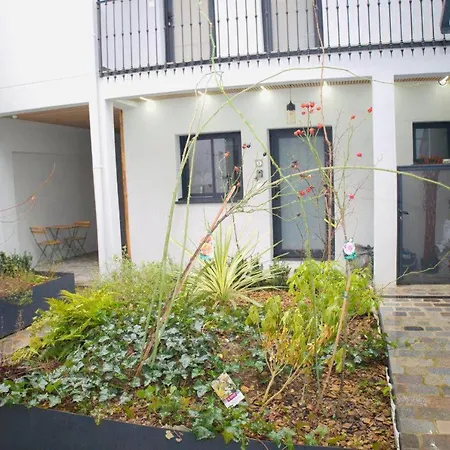 Duplex 1 Apartment *