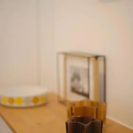 Apartment Duplex 1 *