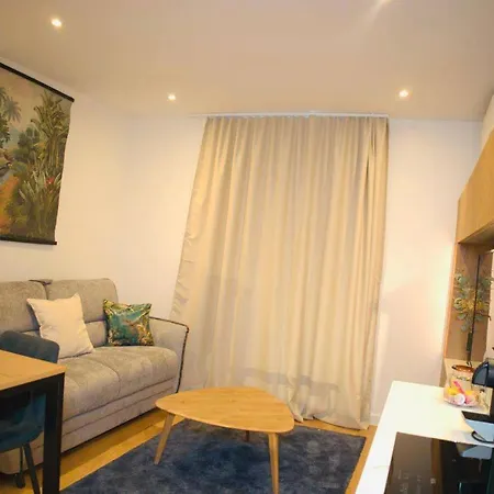 Duplex 1 Apartment Les Lilas