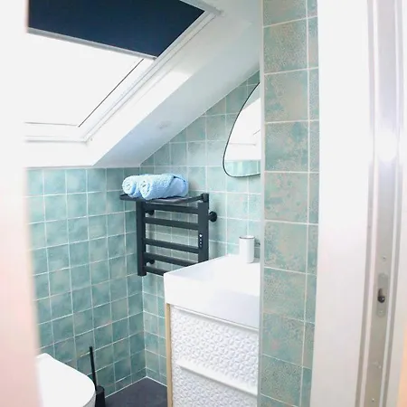 Apartment Duplex 1 *